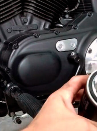 A importância da troca de óleo de sua Harley-Davidson no prazo correto